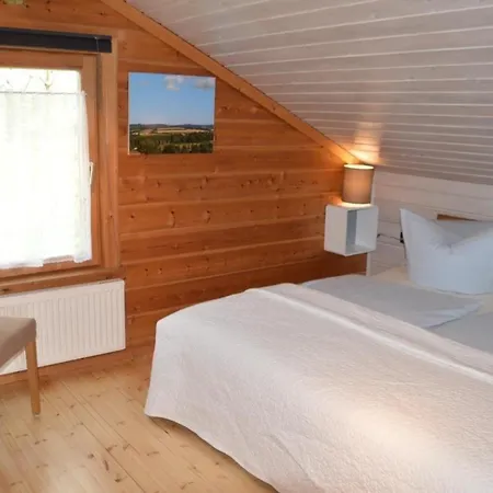 펜션 Ferienhaus In Meiserich Mit Grill, Garten Und Terrasse *